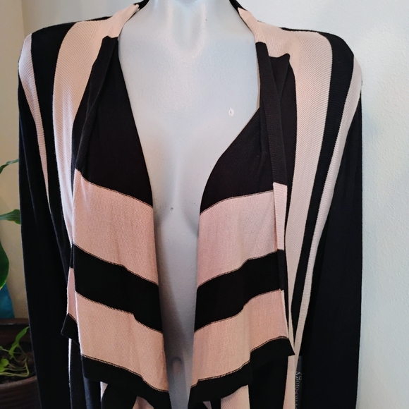 Retro-ology sweater, NEW with tags, XL - Picture 2 of 7